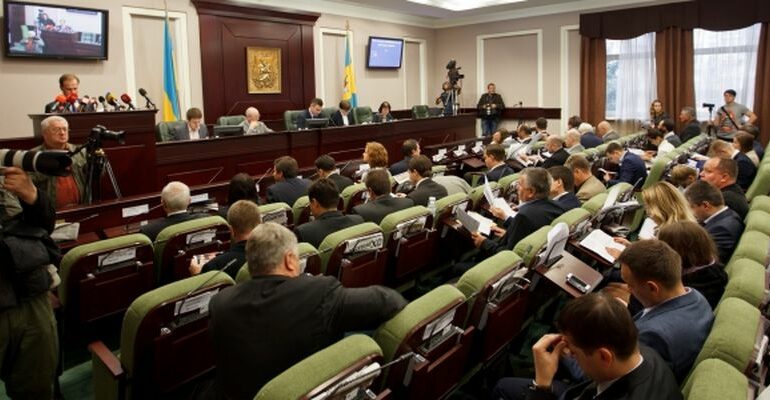 Состав Киевсовета-2015: бизнесмены, номенклатура и офисные служащие