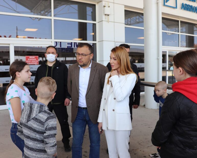 З Дніпропетровщини до Туреччини благодійним коштом доправили 159 вихованців дитбудинків