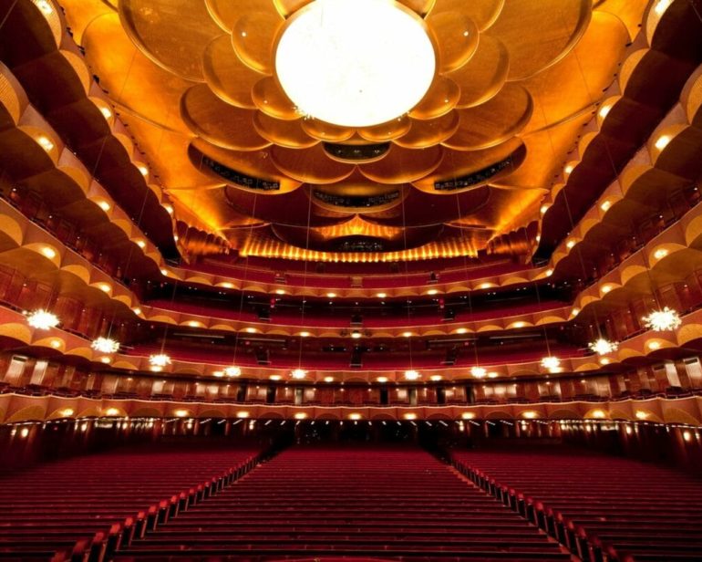 Українські оперні фахівці розпочали стажування в Metropolitan Opera