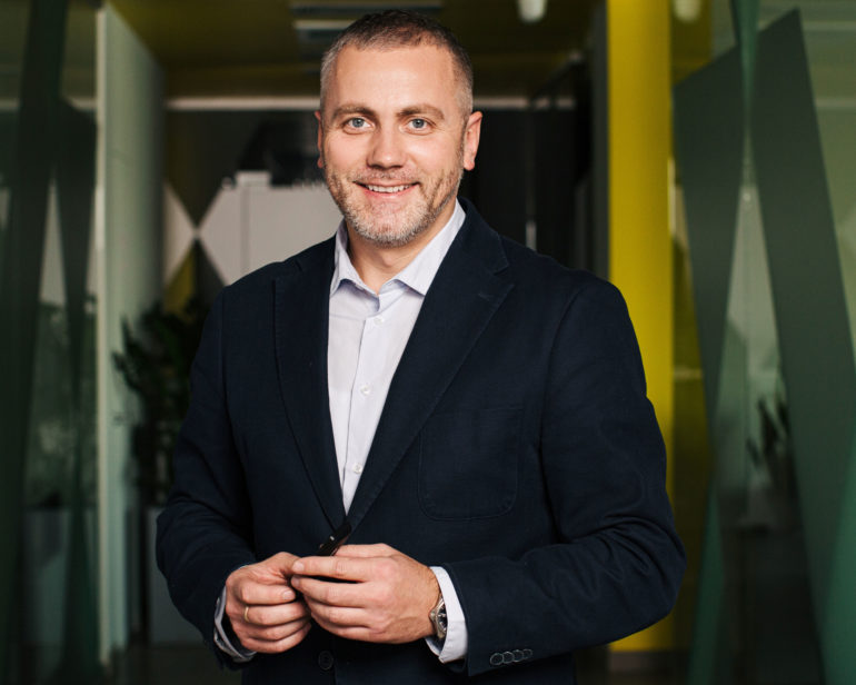 Топзапит бізнесу — рекрутинг. Штучний інтелект, що добирає кандидатів за soft skills, та «біржі вакансій» українських компаній для внутрішньо переміщених осіб